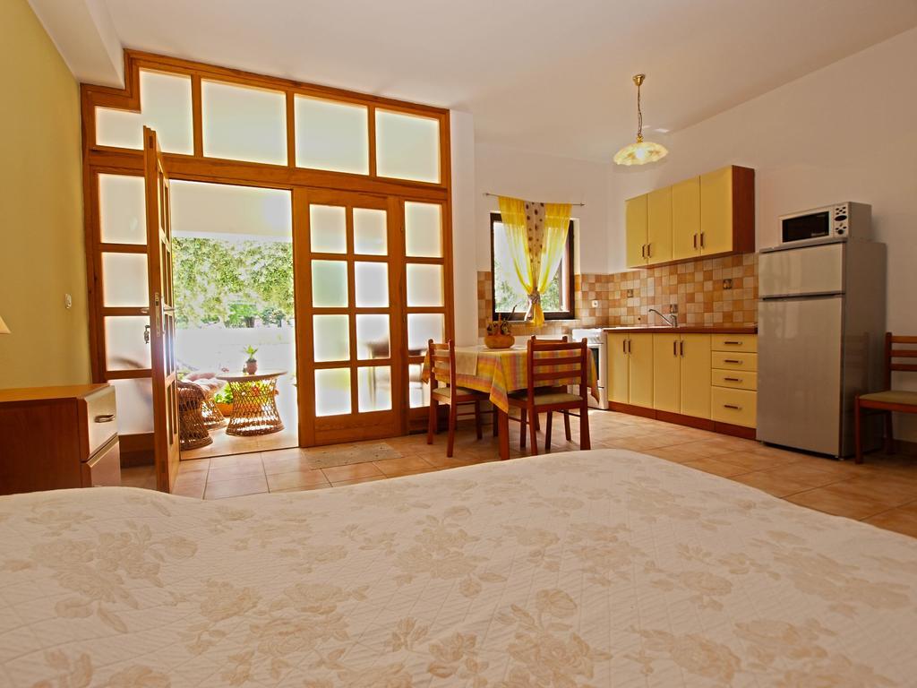 Apartments Milio 1105 Fažana Eksteriør bilde