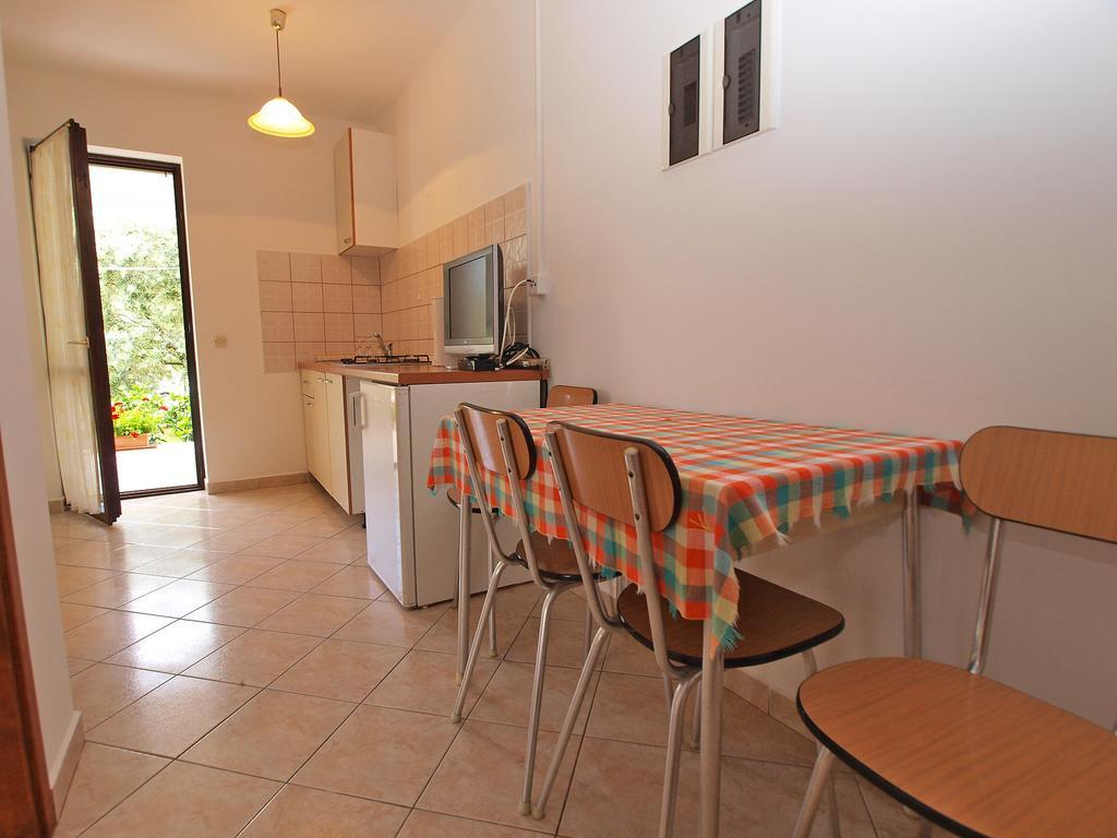 Apartments Milio 1105 Fažana Eksteriør bilde